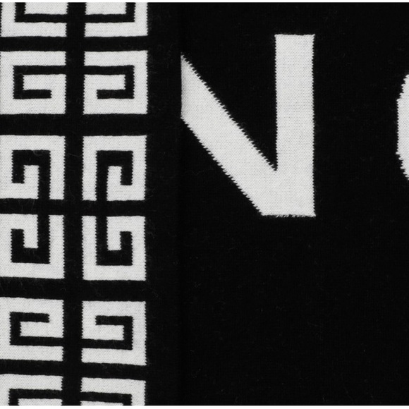 New GIVENCHY 4G double sided scarf in wool and cashmere - Picture 3 of 8